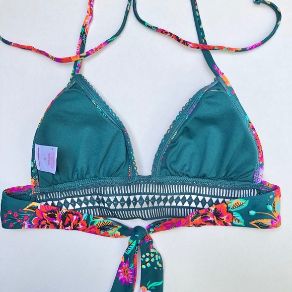 Xhilaration Floral Bikini Top - Picture 2 of 3